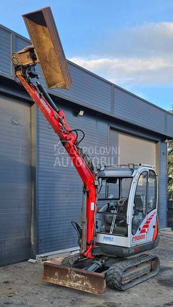 Neuson 2503 2,7T ROTOTILT