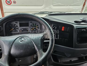 Atego dvojka delovi enterijera