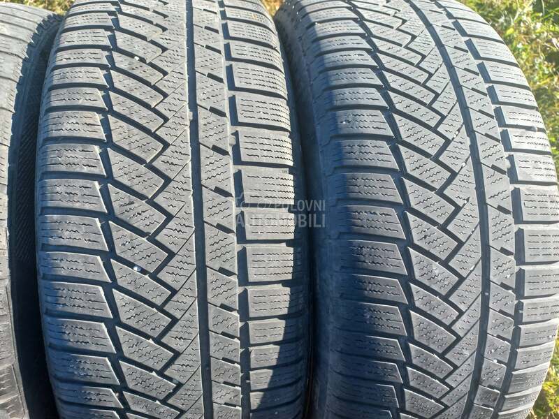 Continental 255/45 R20 Zimska