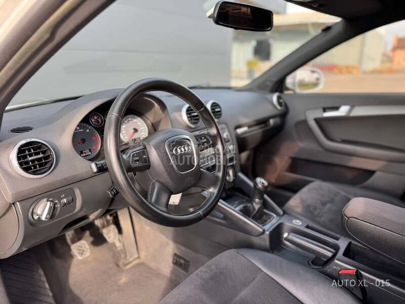 Audi A3 1.6 TDI / NAV / XEN