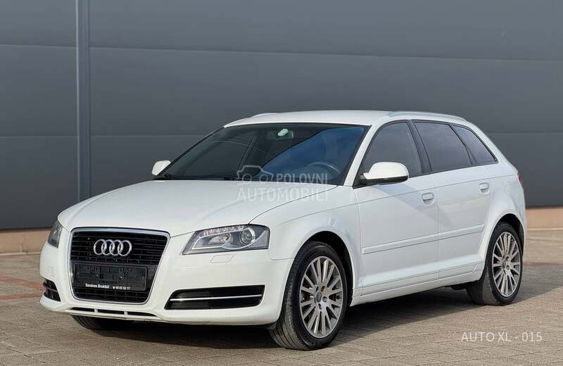 Audi A3 1.6 TDI / NAV / XEN