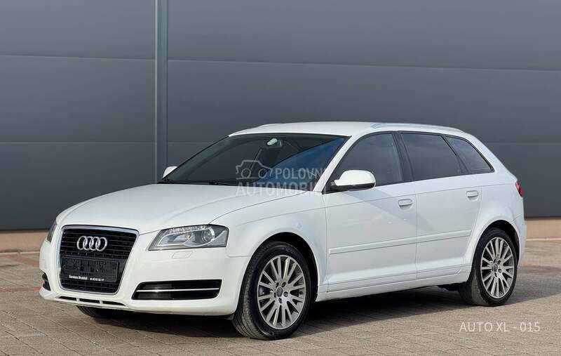 Audi A3 1.6 TDI / NAV / XEN