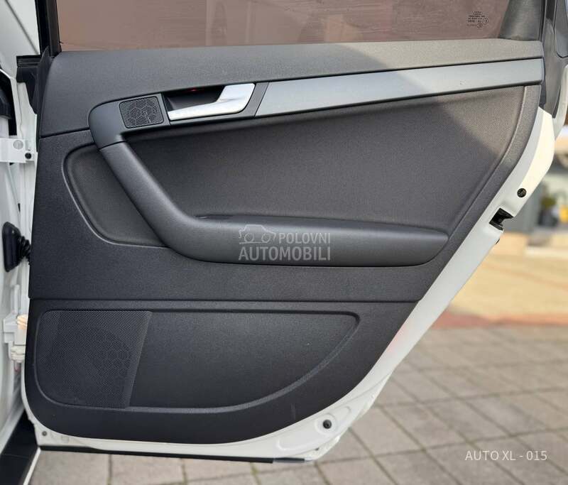 Audi A3 1.6 TDI / NAV / XEN