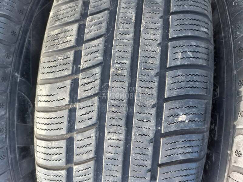 Ostalo 215/65 R16 Zimska