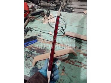 trece stop svetlo za Alfa Romeo 159 od 2005. do 2011. god.