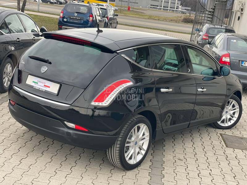 Lancia Delta 1.6mjet PLATINUM