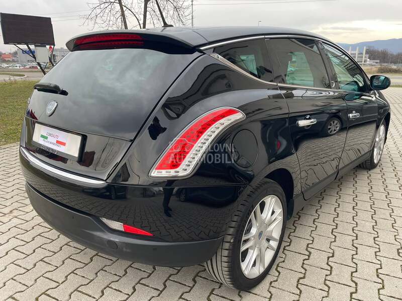 Lancia Delta 1.6mjet PLATINUM