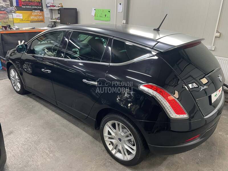 Lancia Delta 1.6mjet PLATINUM