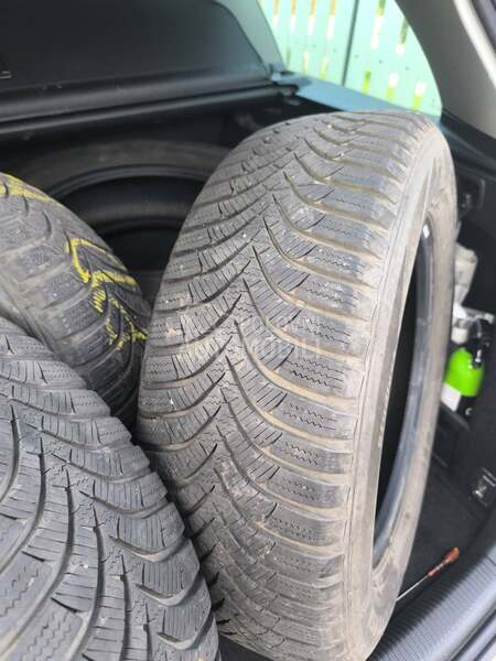 Hankook 195/65 R15 Zimska