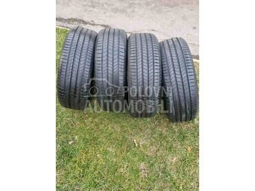 Nexen 215/60 R17 Letnja