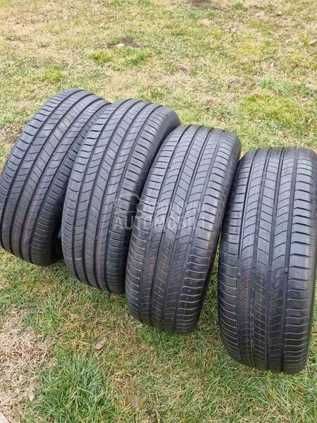 Nexen 215/60 R17 Letnja
