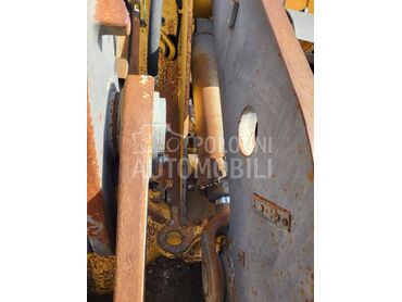 Desni podizni hidraulični cilindar za utovarivače