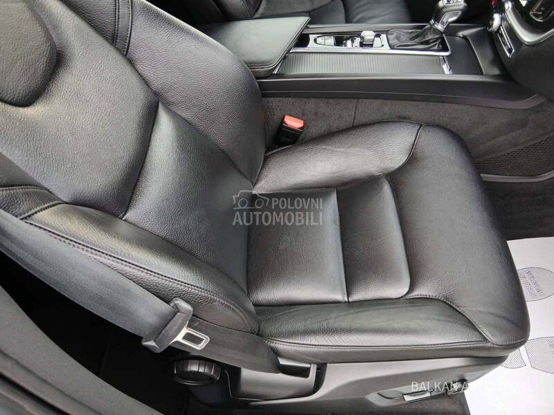 Volvo XC60 2.0D/NAV/LED/AUT