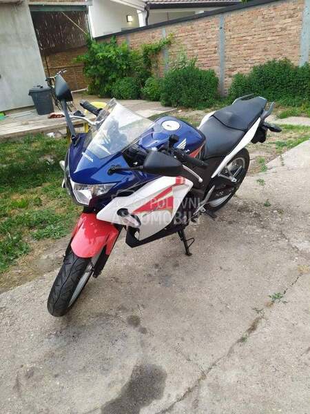 Honda CBR 250r