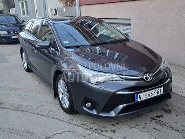 Toyota Avensis 