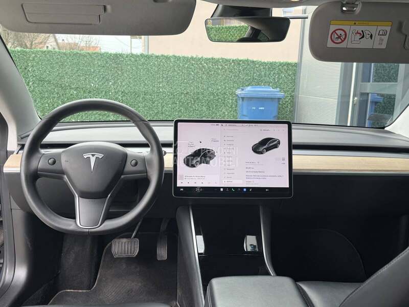 Tesla Model 3 Standard Plus