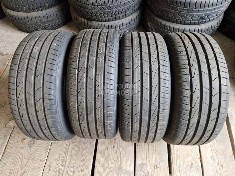 Hankook 215/45 R17 Letnja
