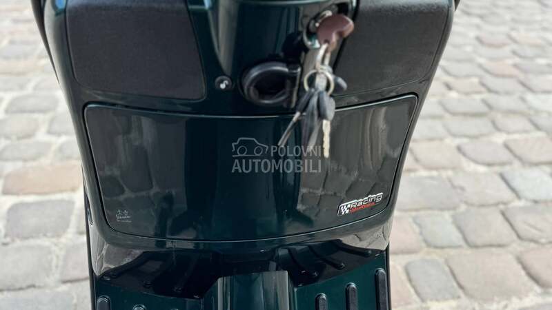Piaggio Vespa GtS Super 300