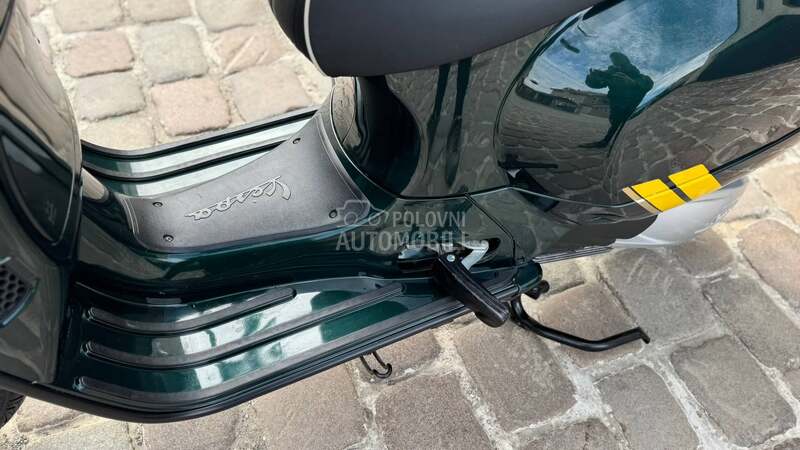 Piaggio Vespa GtS Super 300