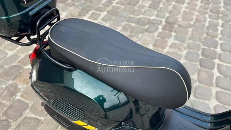 Piaggio Vespa GtS Super 300