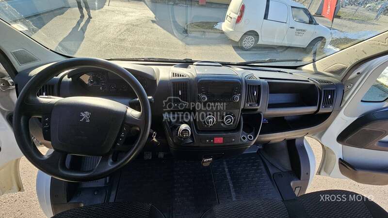 Peugeot Boxer 