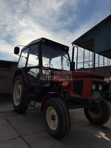Zetor 7211