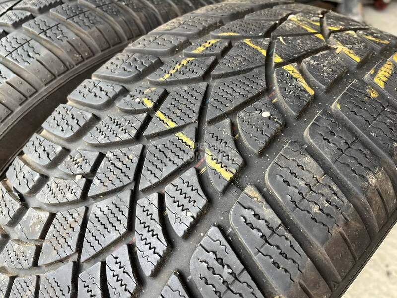 Dunlop 255/45 R18 Zimska