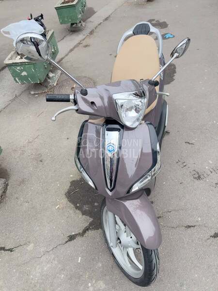 Piaggio Liberty 50 i-get