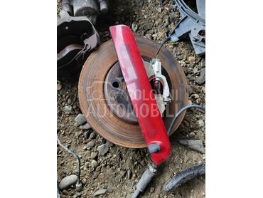 treće stop svetlo za Ford Fusion od 2002. do 2008. god.