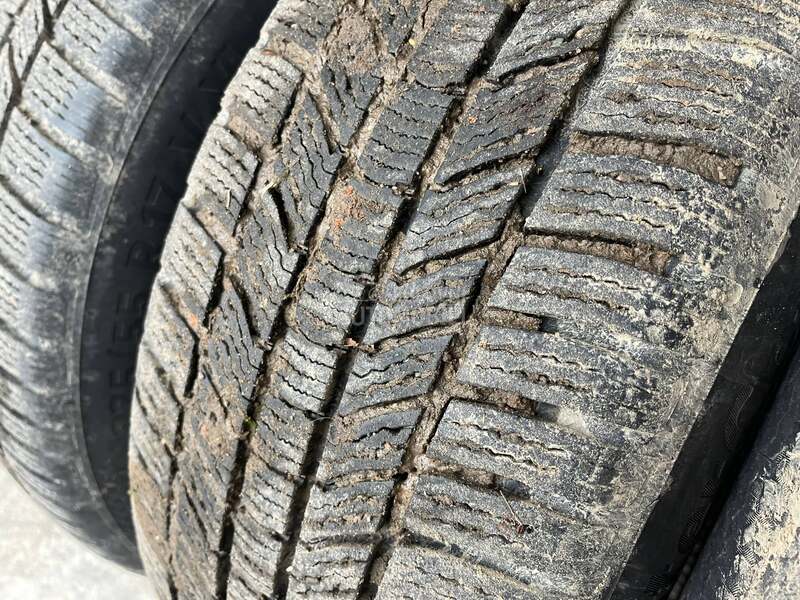 Continental 225/55 R17 Zimska