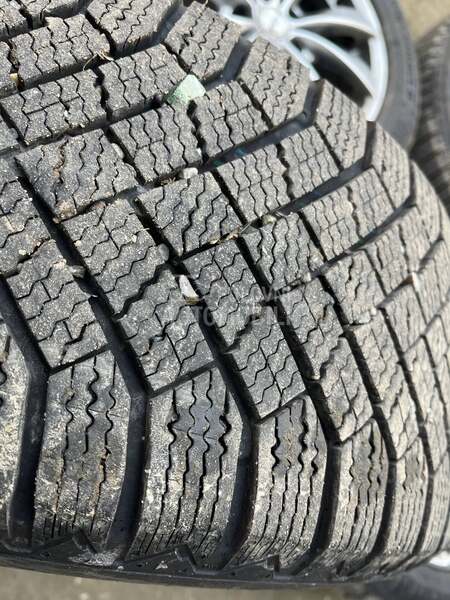 Continental 225/55 R17 Zimska