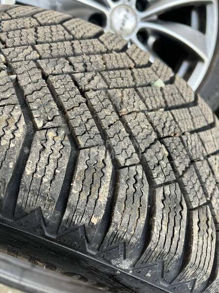 Continental 225/55 R17 Zimska