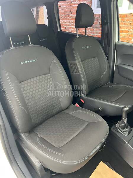 Dacia Lodgy 1.2 TCE Stepway/Ch