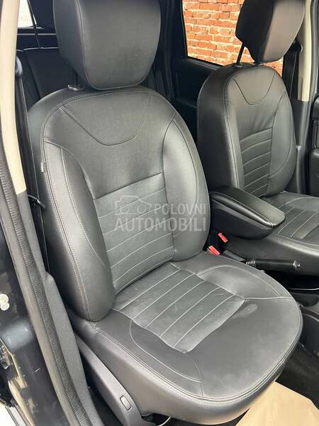 Dacia Duster 1.2 TCE/4x4/Nav/CAM