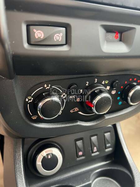 Dacia Duster 1.2 TCE/4x4/Nav/CAM