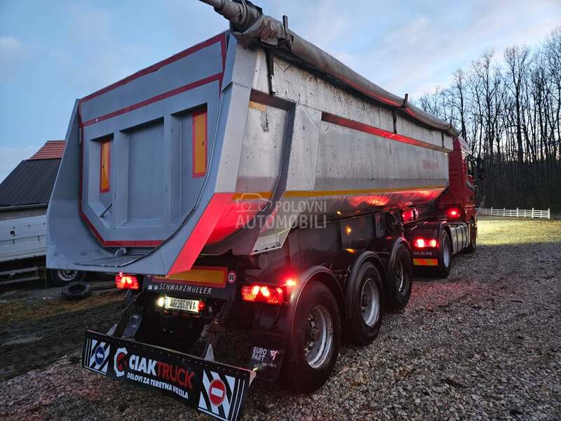 Schwarzmuller 30 kubika