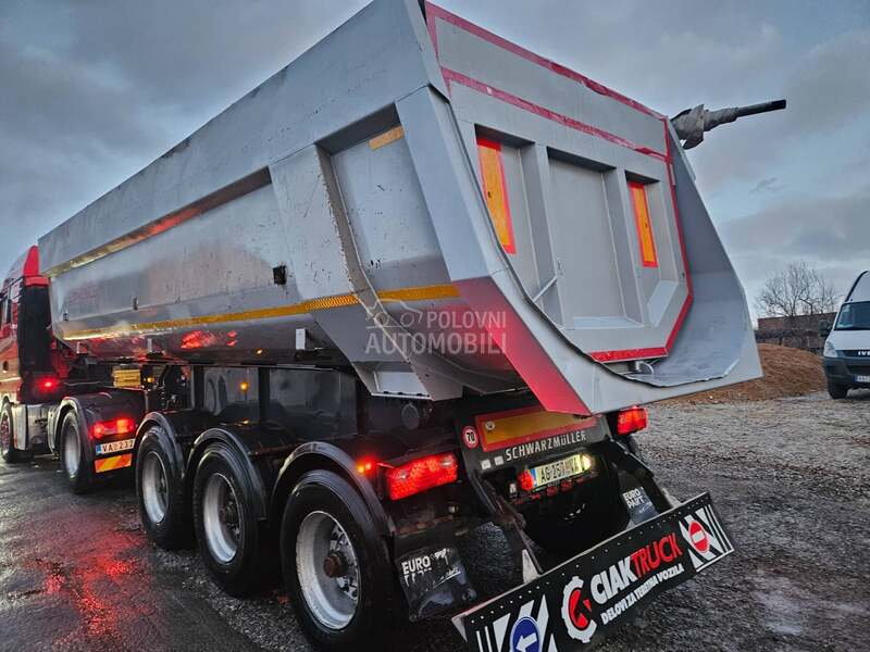 Schwarzmuller 30 kubika