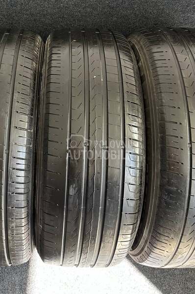 Pirelli 235/60 R18 Zimska