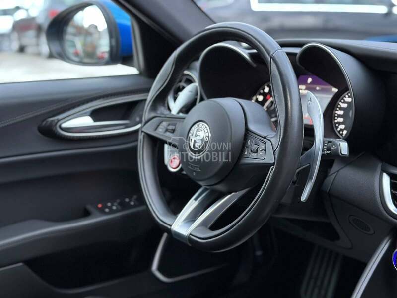 Alfa Romeo Giulia 