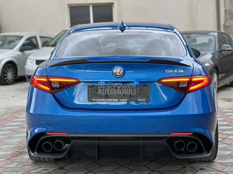 Alfa Romeo Giulia 