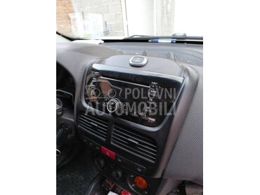 Radio za Fiat Doblo od 2010. do 2016. god.