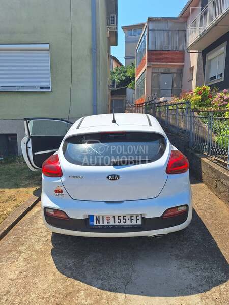 Kia pro_cee`d 