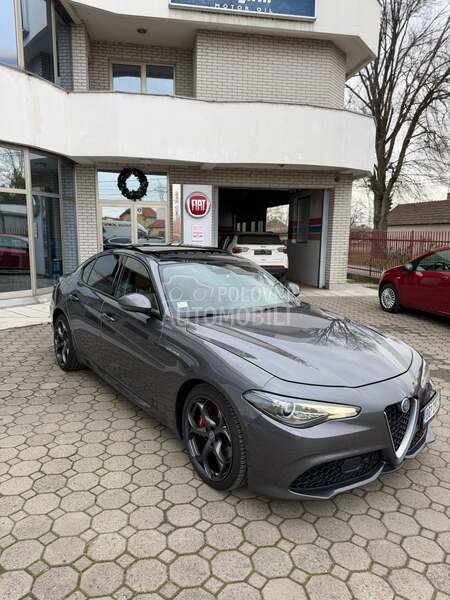 Alfa Romeo Giulia 