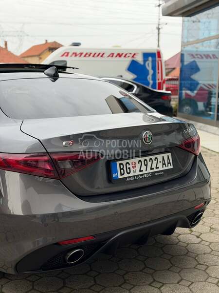 Alfa Romeo Giulia 