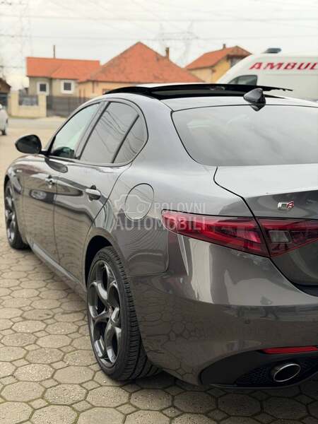 Alfa Romeo Giulia 