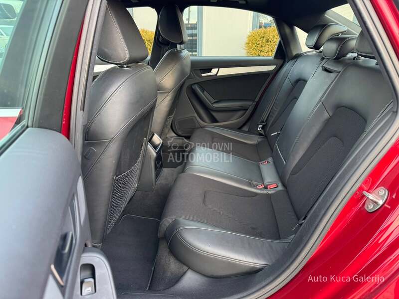 Audi A4 1.8 S LINE