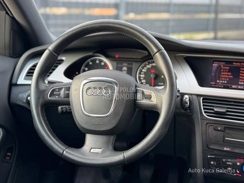 Audi A4 1.8 S LINE