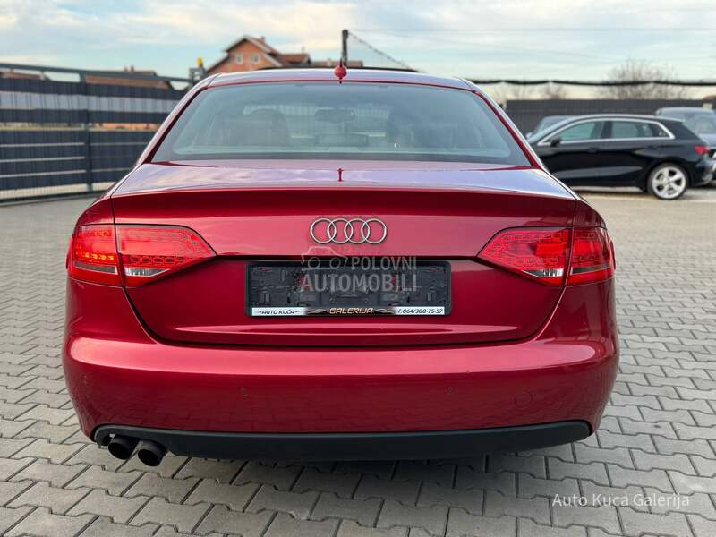 Audi A4 1.8 S LINE