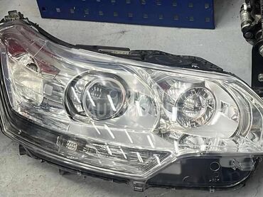 desni xenon far za Citroen C5