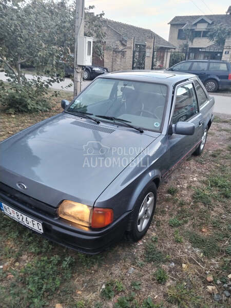 Ford Escort 